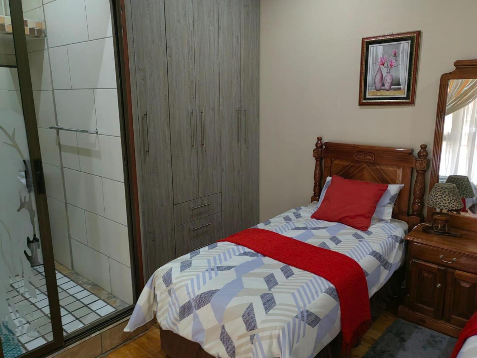 Sibahlenomhlambi Guesthouse Springs  Exteriör bild