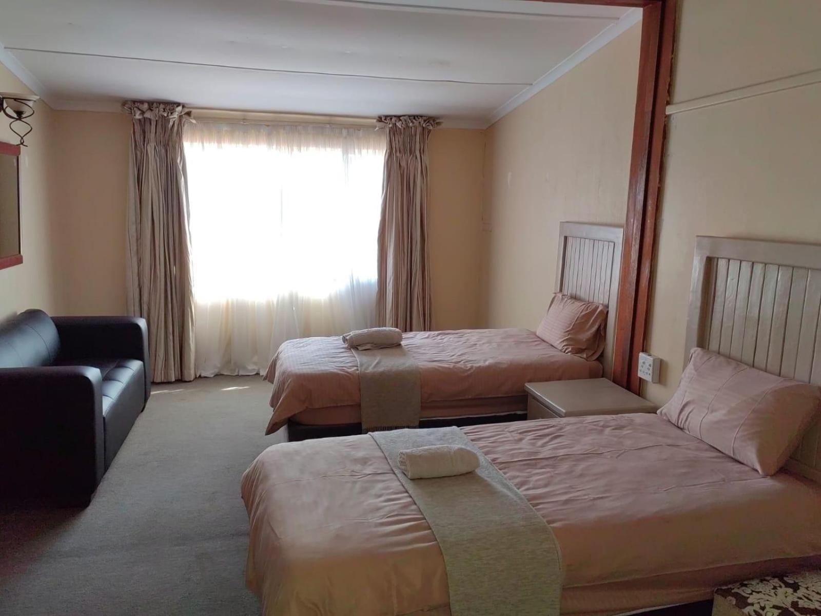 Sibahlenomhlambi Guesthouse Springs  Exteriör bild