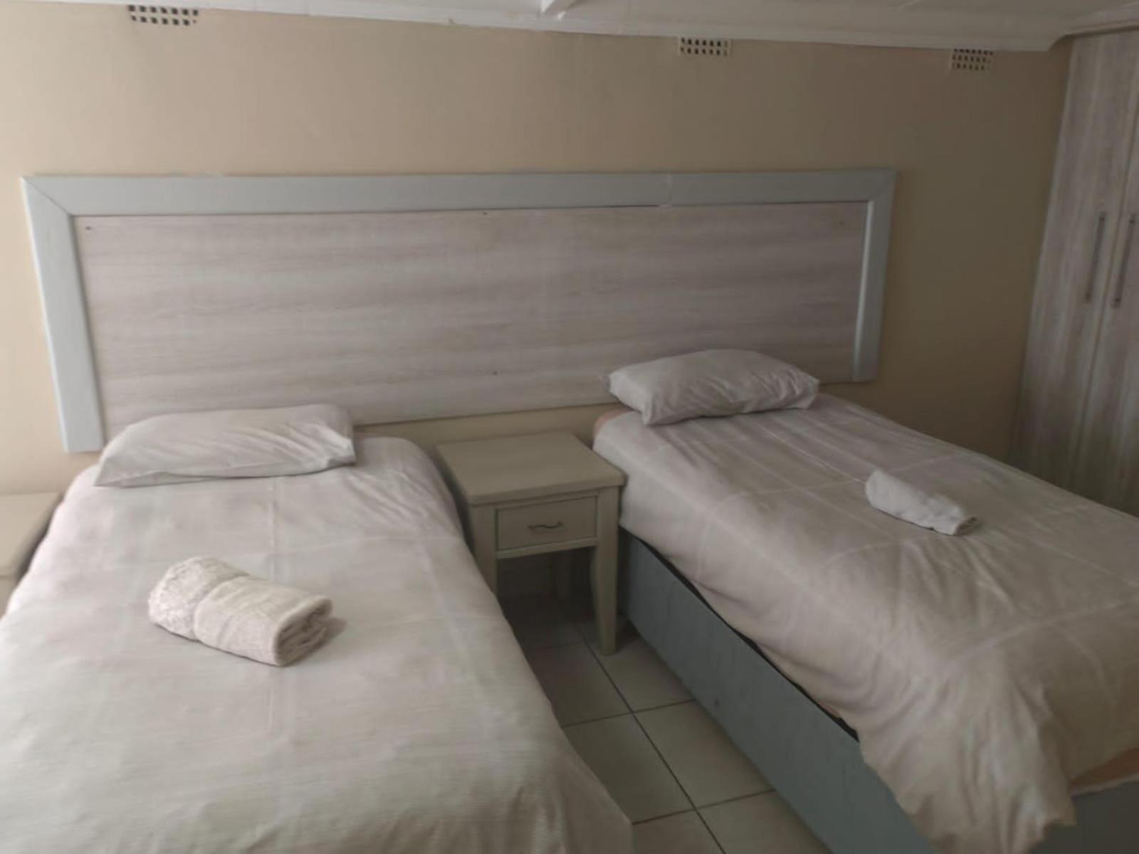 Sibahlenomhlambi Guesthouse Springs  Exteriör bild