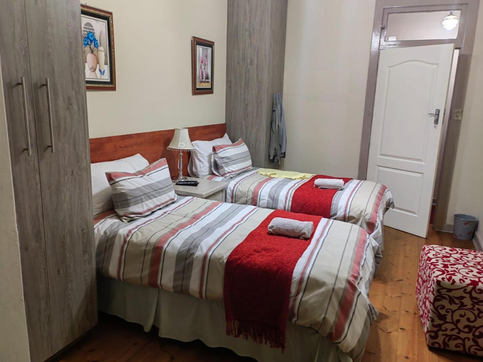 Sibahlenomhlambi Guesthouse Springs  Exteriör bild
