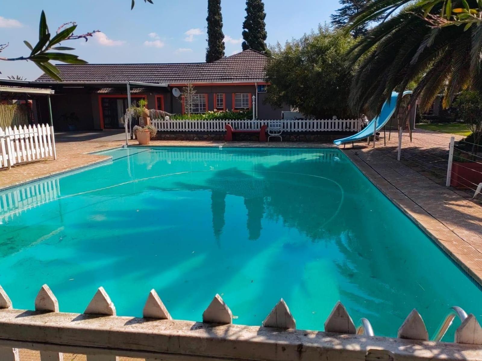 Sibahlenomhlambi Guesthouse Springs  Exteriör bild