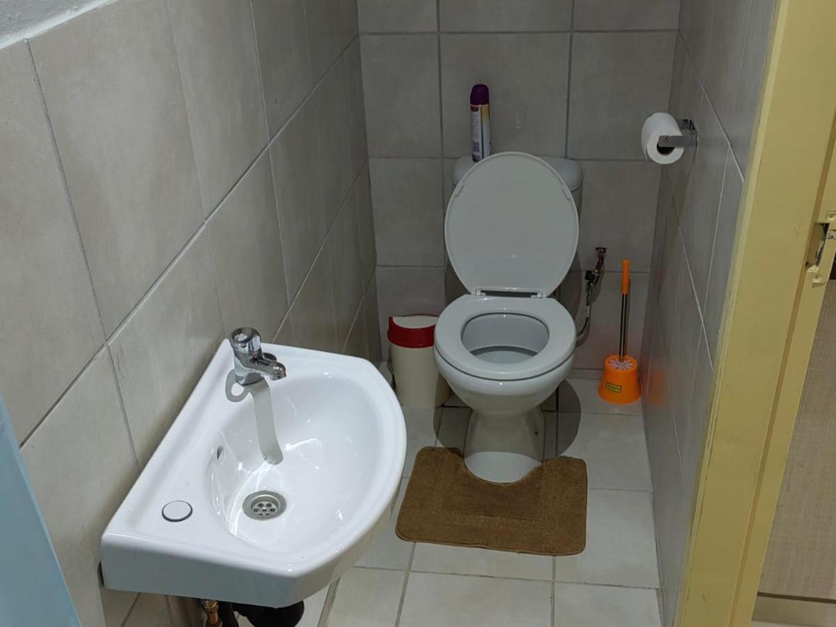 Sibahlenomhlambi Guesthouse Springs  Rum bild